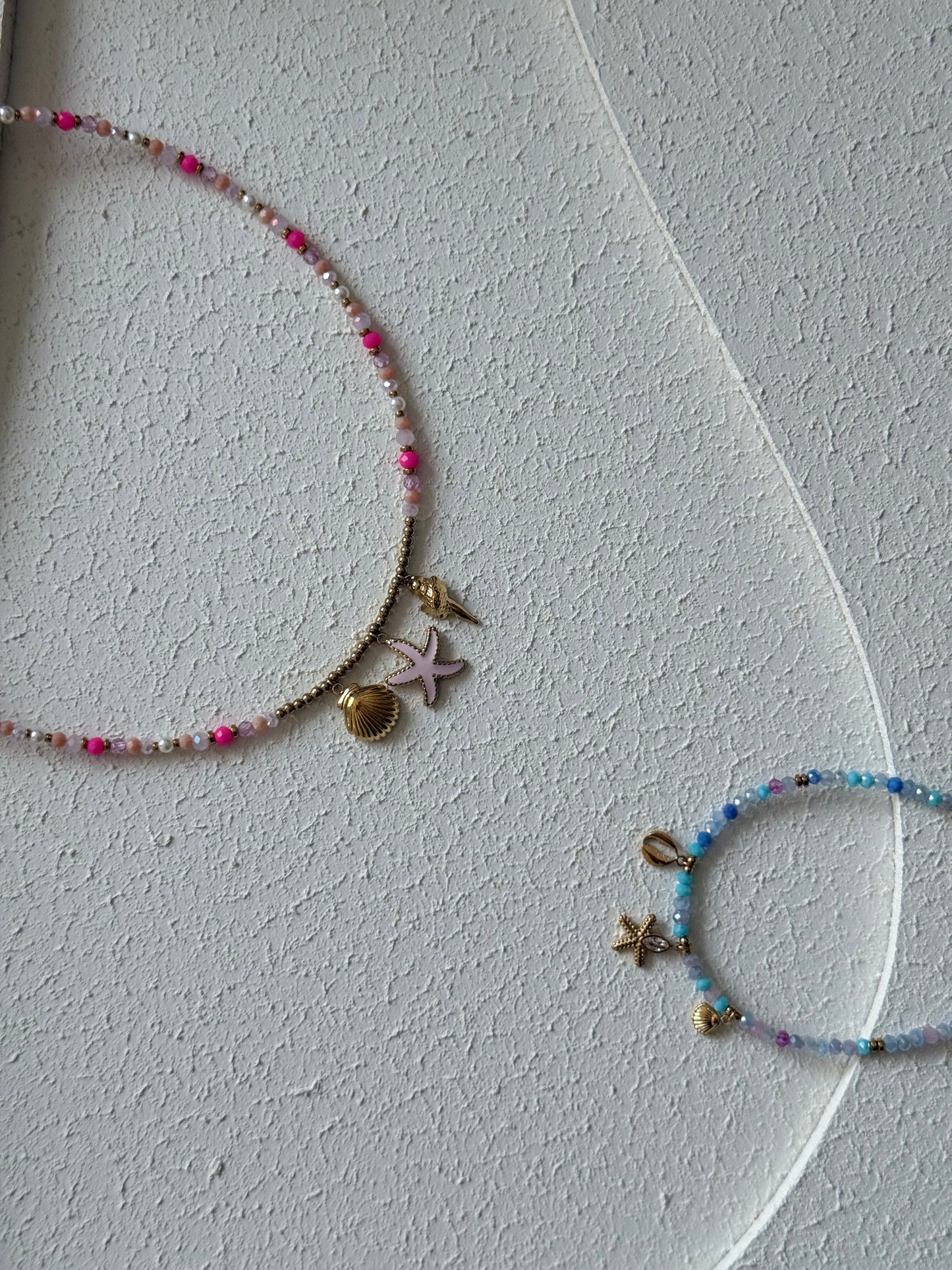 Bracelet Island